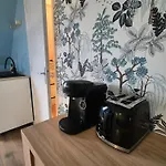 公寓 Normandy Couple Getaway With Garden