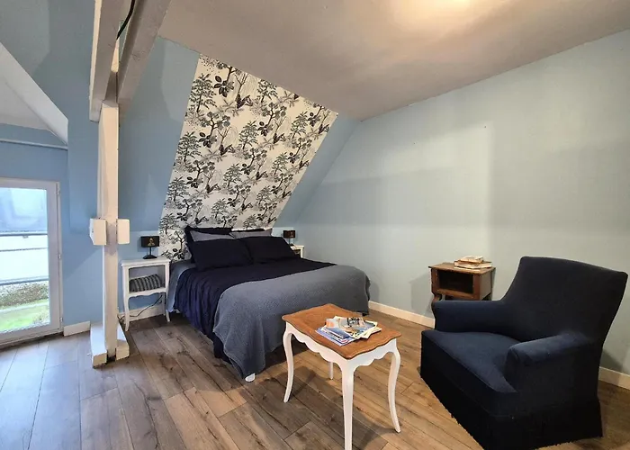 Normandy Couple Getaway With Garden *