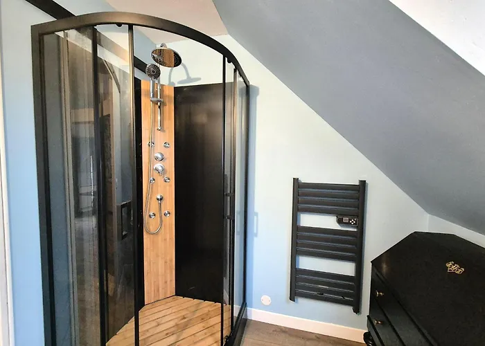 Normandy Couple Getaway With Garden Servigny