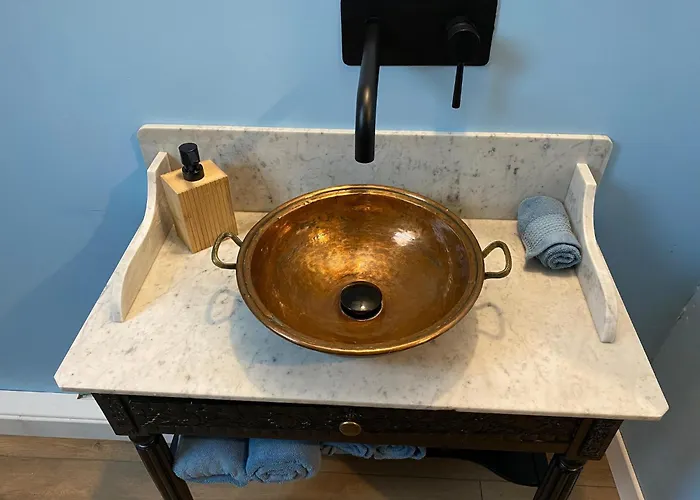 Normandy Couple Getaway With Garden